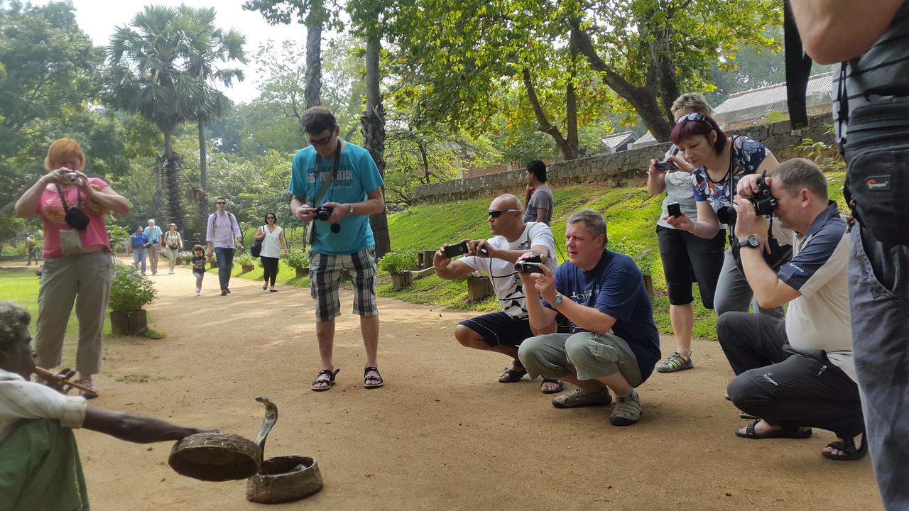 Priyanna Guest, Forest View Полоннарува Екстер'єр фото